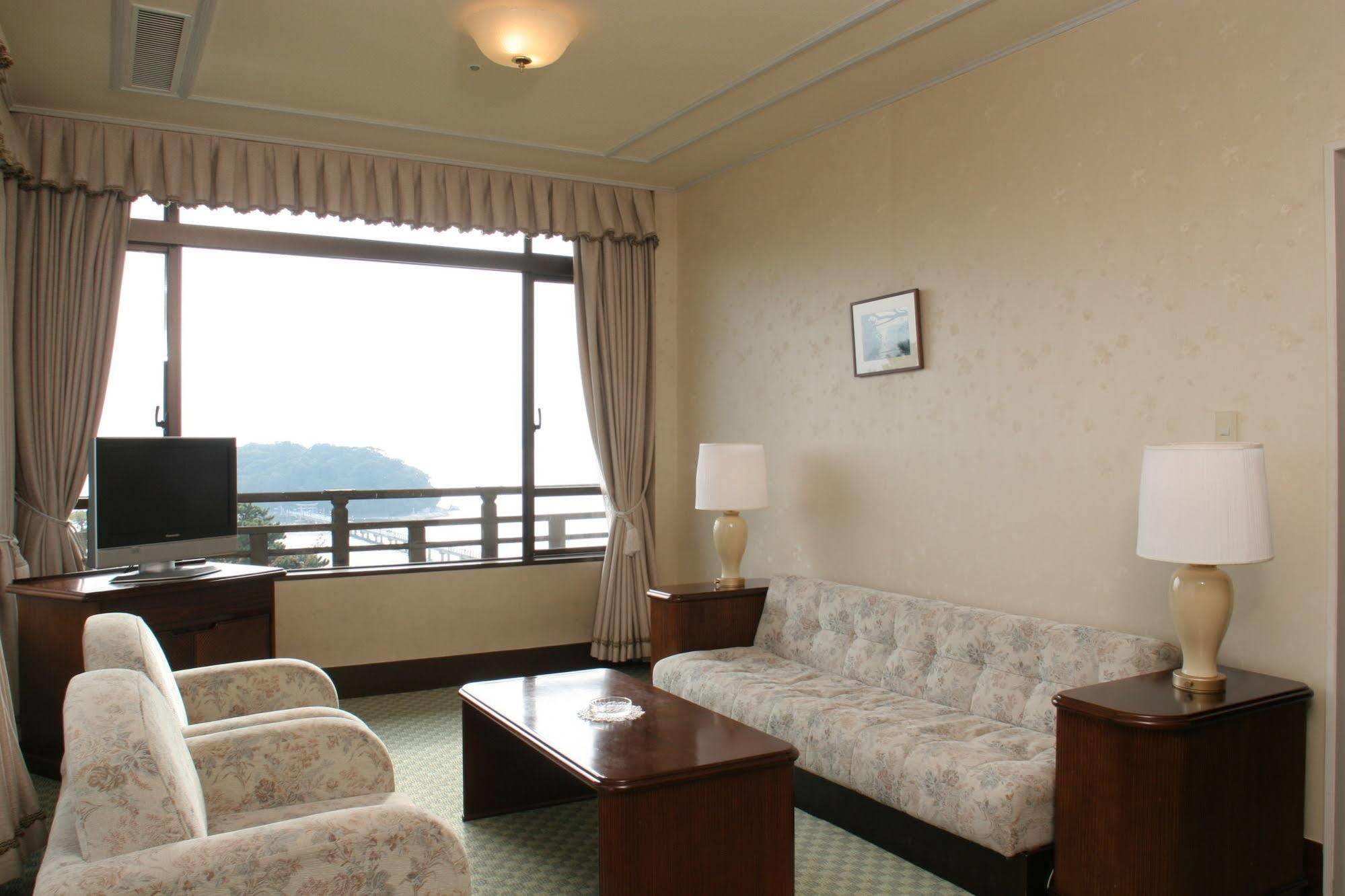 Gamagori Classic Hotel Dış mekan fotoğraf